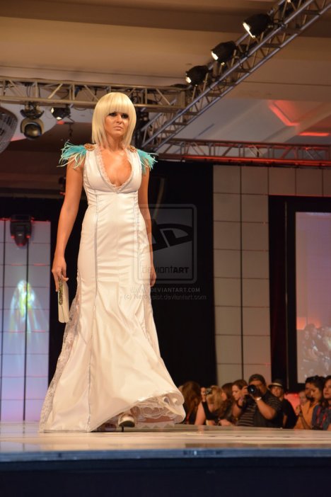 Golden Age Gloria (Devil May Cry 4) dress by Cindy Henry