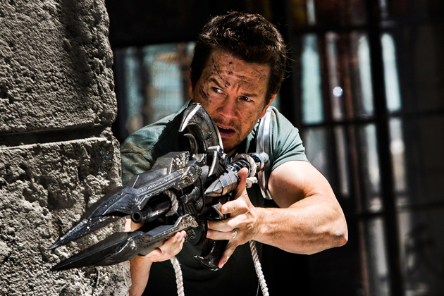 Transformers-Age-of-Extinction-Mark-Wahlberg
