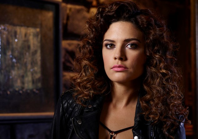 Zed Martin (Angelica Celaya)