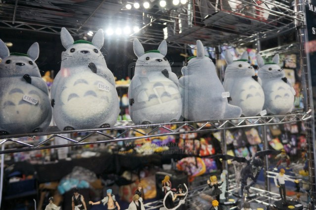 totoro_at_belfast_film_and_comic_con_2014_by_nerdgeist-d84jo8d