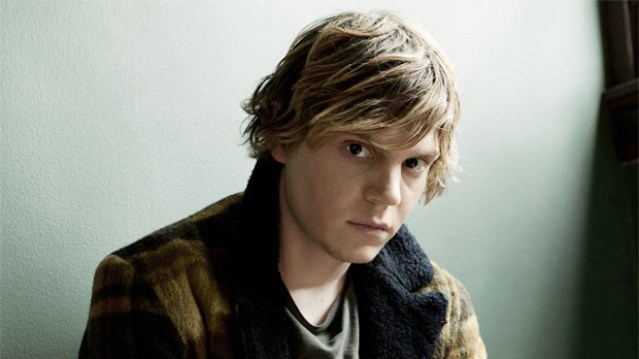 Evan_Peters