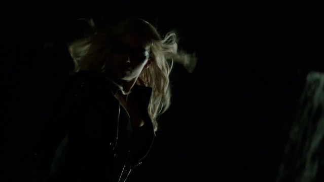 black-canary-arrow-caity-loitz