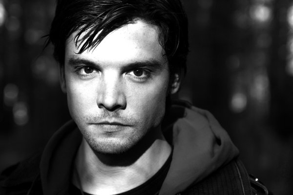 Andrew-Lee-Potts